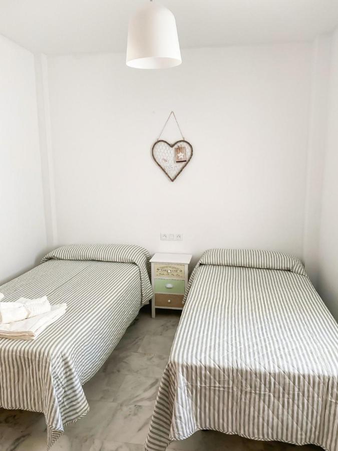 Apartamento Sol Y Sal Chiclana de la Frontera Exteriör bild